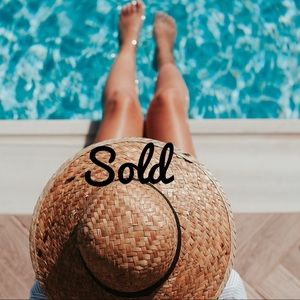 • SOLD • Items below this sold listing has been purchased! Thank you! ☀️